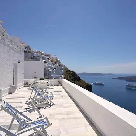 Amphitheater Cave Fira (Santorini)